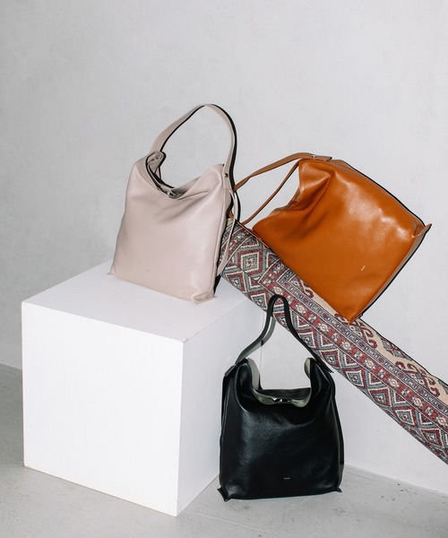 【極美品】Beau're　牛革×キャンバスショルダーバッグ　レディース　ブランド Beau're（ヴュレ） ショルダーバッグ バッグ BEAURE カウレザー 2