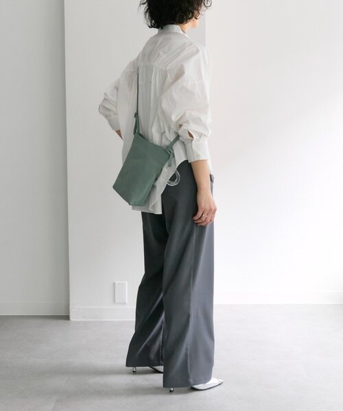 美品　本革　PAPILLONNER 牛革　ショルダーバッグ　レディース　BAG PAPILLONNER ショルダーバッグ バッグ シュリンクリンショルダー