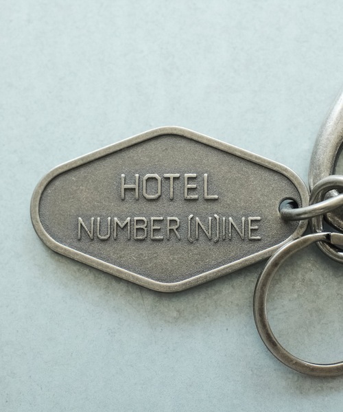 新品未使用 レア ナンバーナイン エンブレム グレー キーホルダー NUMBER (N)INE（ナンバーナイン） キーホルダー Number(9) LOGO PLATE