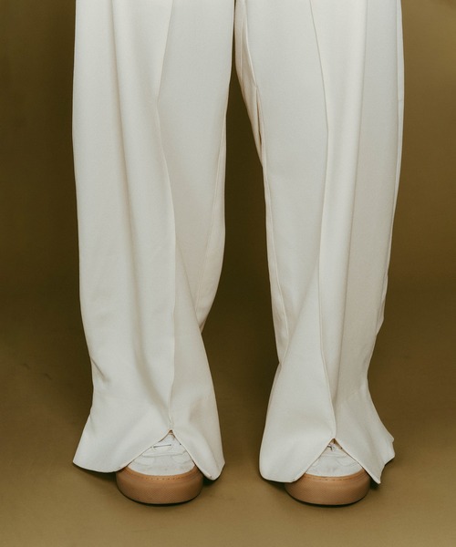 Knuth Marf（クヌースマーフ） スラックス パンツ 「Knuth Marf」front