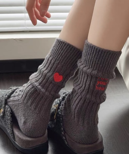 靴下 LOVEレタリング刺繍ソックス レディース : ZOZOTOWN Yahoo!店