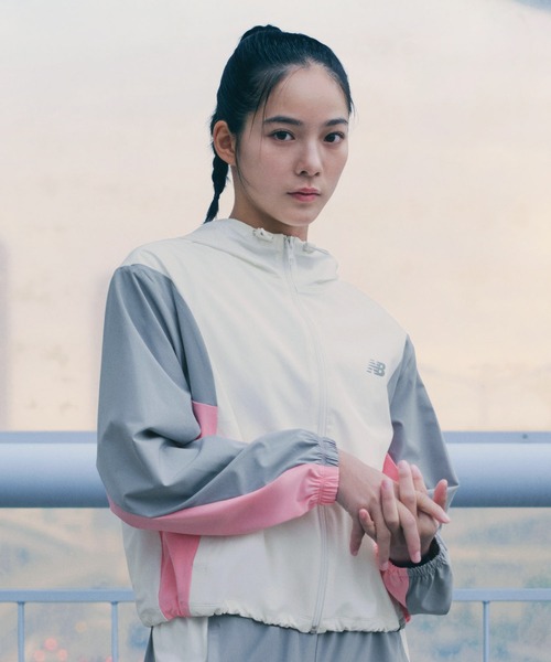 【お値下げ】new balance フード付きジャケット M ホワイト/ネイビー New Balance（ニューバランス） ブルゾン アウター ウーブンフーデッド