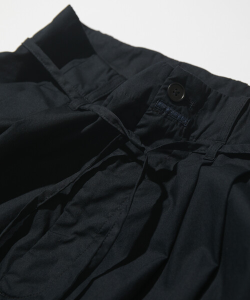 CAHLUMN（カウラム） チノパン Broadcloth 2Tuck Trousers メンズ