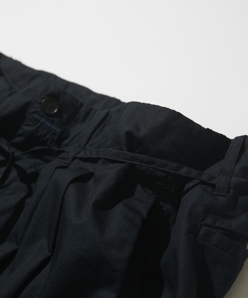 CAHLUMN（カウラム） チノパン Broadcloth 2Tuck Trousers メンズ