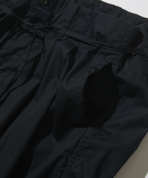 CAHLUMN（カウラム） チノパン Broadcloth 2Tuck Trousers メンズ
