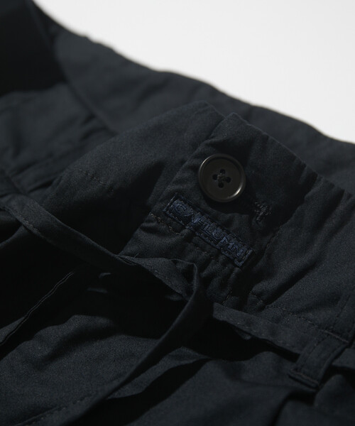 CAHLUMN（カウラム） チノパン Broadcloth 2Tuck Trousers メンズ