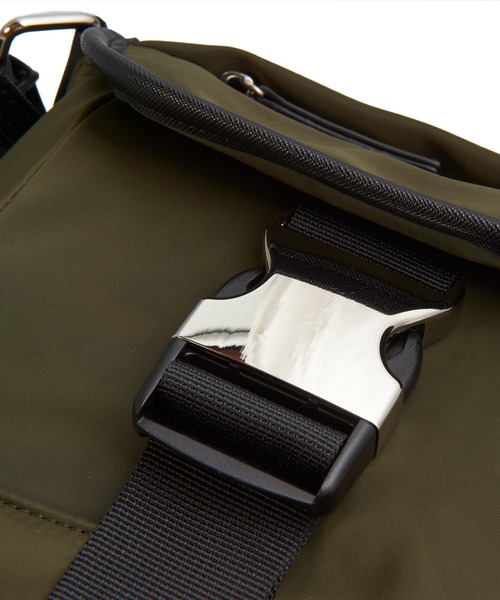 NO ID.（ノーアイディー） ショルダーバッグ 「NO ID.」Camera Bag