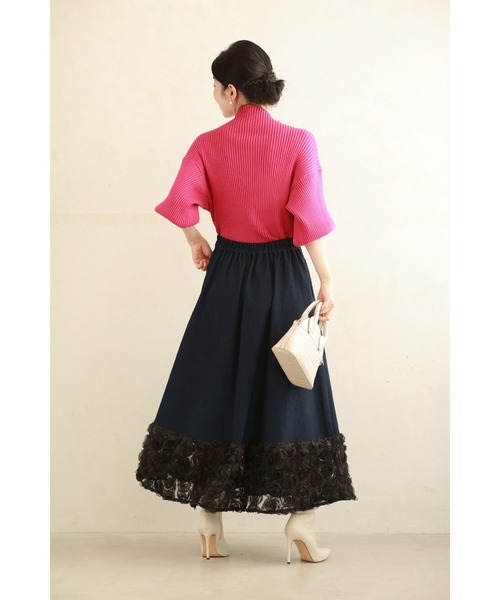 cawaii スカート 裾で広がる黒薔薇のデニム調ミディアムスカート