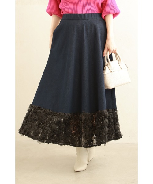 cawaii スカート 裾で広がる黒薔薇のデニム調ミディアムスカート