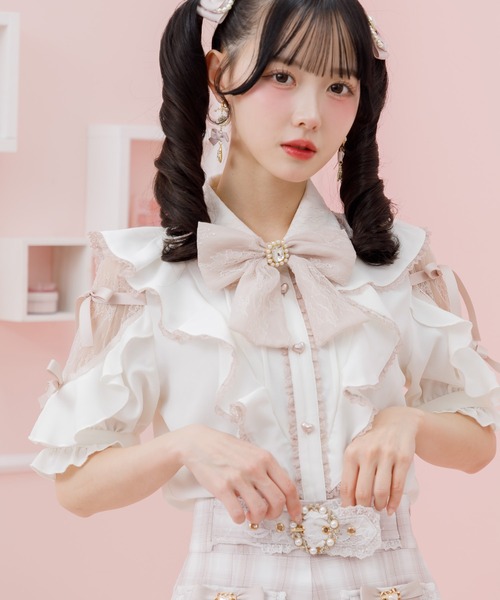 ブラウス シャツ リボンフラワーフリルブラウス「手洗い可能」 レディース セール】 〈手洗い可能〉フラワープリントバックリボンブラウス