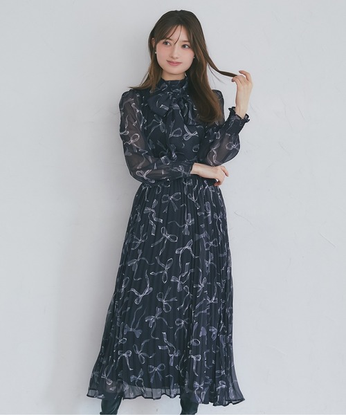 ハロッズ　黒のリボン付きプリーツワンピース 肩リボン付きフロッキーハートドットワンピース