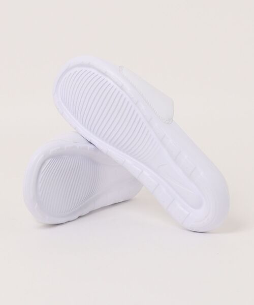 新品NIKE AIR MAX 1 SlideWhite ナイキ サンダル27 NIKE（ナイキ） サンダル VICTORI ONE SLIDE ビクトリー ワン スライド