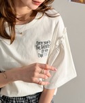 tシャツ 半袖 ほどよい甘さと抜け感を。大人か...の詳細画像1
