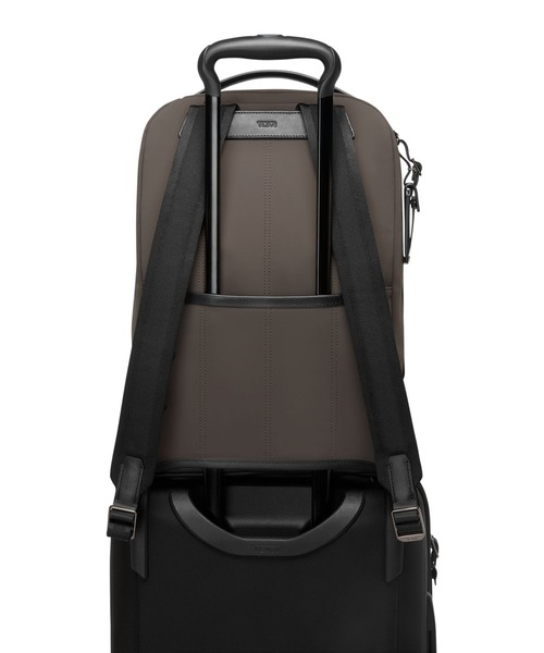TUMI（トゥミ） デイバック リュック HARRISON 「ブラッドナー」バック