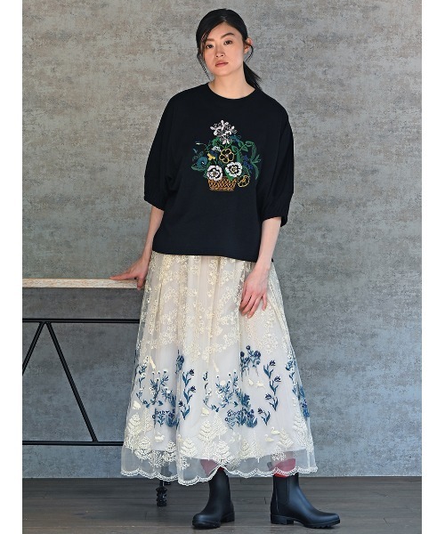 【新品】スーパーハッカ　オバタクミ「心の中の絵本」総刺繍ドルマンシャツ　ゆったり SUPER HAKKA（スーパーハッカ） tシャツ 野花のバスケット刺繍ドルマン