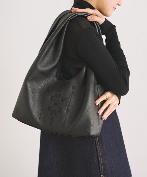 BEARDSLEY（ビアズリー） トートバッグ 刺繍レザートート「本革 