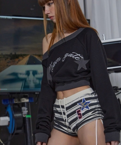 トレーナー スウェット 「GATELESS」OFF SHOULDER CROPPED SWEAT SHIRT レディース GATELESS トレーナー スウェット 「GATELESS」OFF SHOULDER