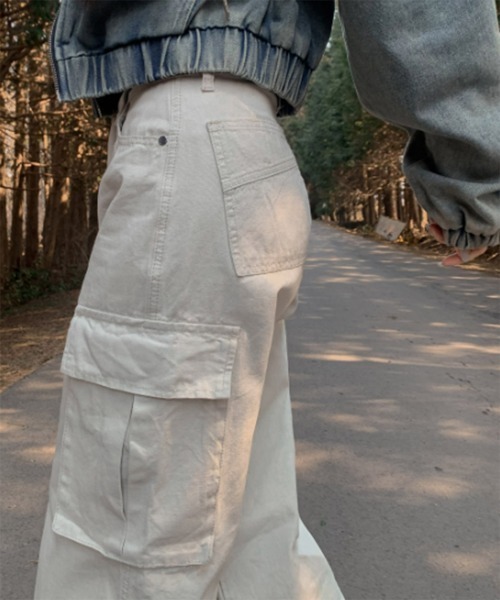 by muni:r カーゴパンツ ディテールカーゴポケットワイドパンツ