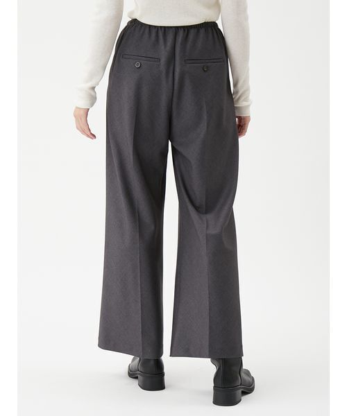 Mila Owen（ミラオーウェン） パンツ スーツ地イージーパンツ