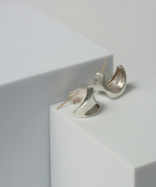 ピアス 「SAMH by LILAS」ワイド平甲丸ピアス SV（両耳） レディースの画像