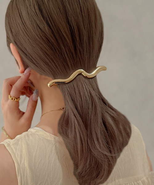 GANNI ヘアクリップ Eyelet Bow Barrette Satin : ZOZOTOWN