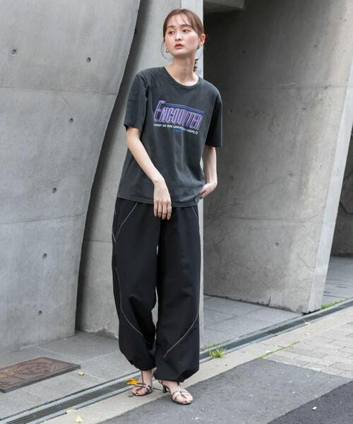 Tシャツ(半袖/袖なし) Lady The Dark Tee SENSE OF PLACE by URBAN RESEARCH tシャツ グラフィックバンドTシャツ