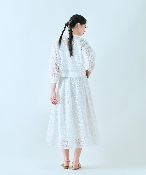 Audie a Muses オーディア ミューズ　フラワー刺繍ブラウス　42 Audie a Muses オーディア ミューズ フラワー刺繍ブラウス 42