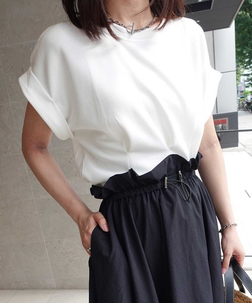 新品 未使用 タグ付き タック フレンチスリーブ Tシャツ CORNERS（コーナーズ） tシャツ タック入りフレンチスリーブスリットT