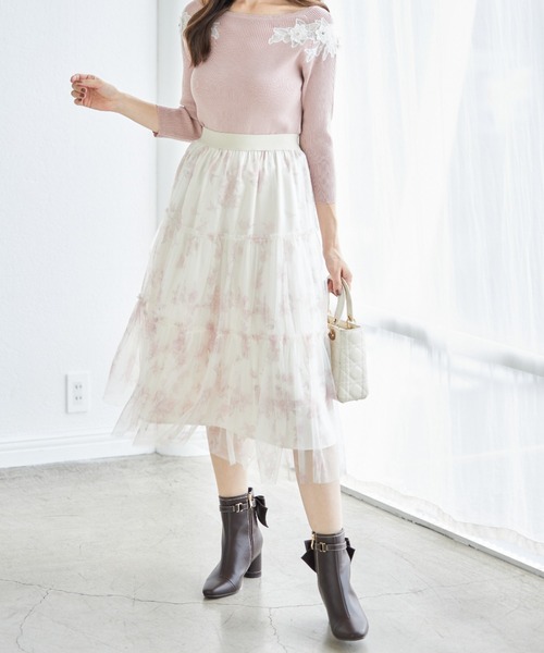 トッコクローゼット　立体フラワー刺繍スカラップカットリブニットプルオーバー 立体フラワー刺繍スカラップカットリブニットプルオーバー