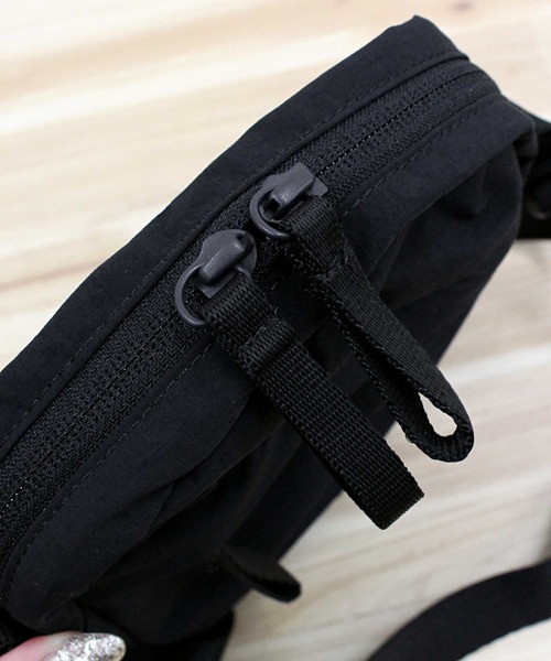 トラベルクロスバック＊ブラック　黒＊ショルダーバッグ＊韓国限定　ノースフェイス THE NORTH FACE ショルダーバッグ 「韓国限定・日本未入荷」THE