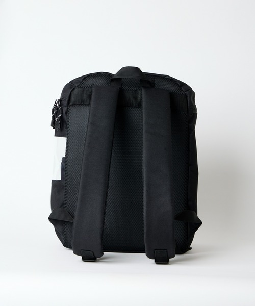 OUTDOOR×ピクルスリュック かえるのピクルス×OUTDOOR | かえるのピクルス公式オンライン