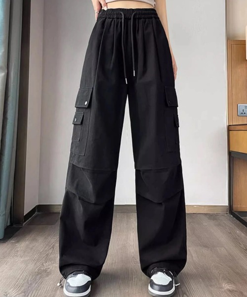 ampm（エーエムピーエム） カーゴパンツ 光沢シャカシャカカーゴパンツ