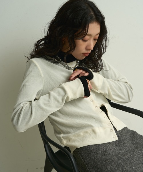 カーディガン Multi button Velore crew neck cardigan / マルチ釦