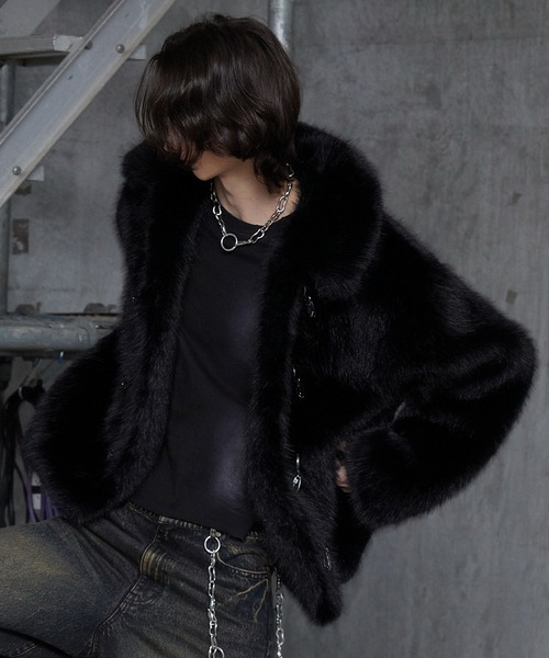 d.i.a. ファー付きブラックジャケット Spielio ブルゾン アウター 「Spielio」Metal bit faux fur jacket