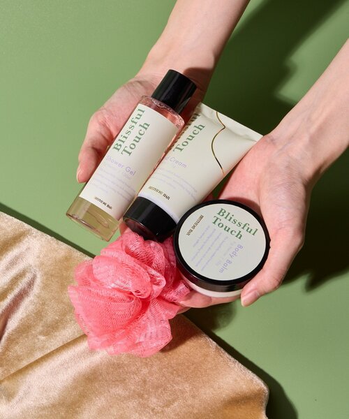 BIRTHDAY BAR（バースデイバー） コスメセット コフレ Blissful Touch