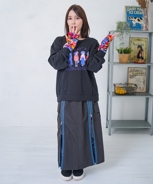 ＊イズスカラー　553273：雪の結晶×星座×楽器柄 2wayカーゴスカート iS ScoLar（イズスカラー） スカート 553273：雪の結晶×星座×楽器柄