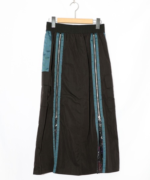 iS ScoLar（イズスカラー） スカート 553273：雪の結晶×星座×楽器柄