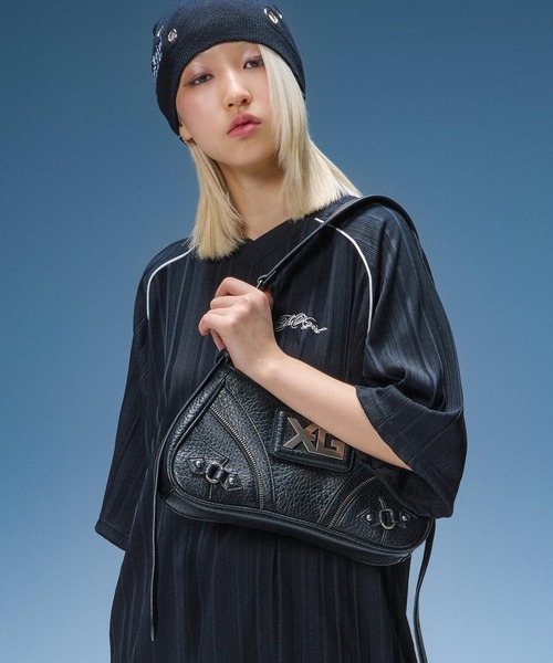 V*v様 XG ショルダーバッグ (Wrapped Exclusive) X-girl（エックスガール） ショルダーバッグ バッグ XG EMBLEM BUCKLE