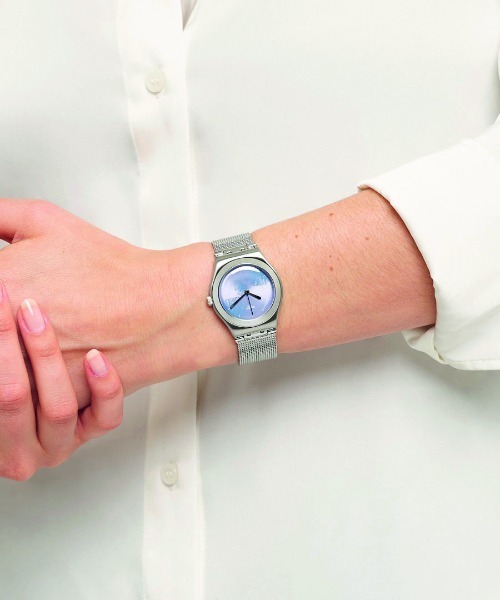 希少・未使用【Swatch Skin】ブレスレット腕時計　スターリングシルバー wicca（ウィッカ） 腕時計 ソーラーテック デイ＆デイトモデル