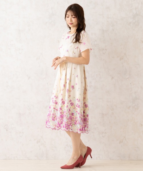 【美品♡希少46】ローズティアラジュエル　高級ラインフラワー刺繍フレアワンピース Rose Tiara（ローズティアラ） ワンピース 吹き上げフラワー刺繍