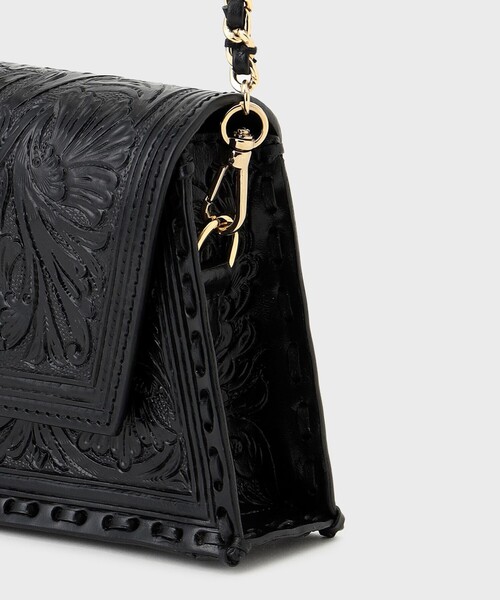 CARVING TRIBES ショルダーバッグ バッグ ChainMicrobag レディース