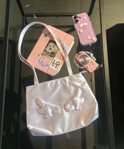 ショルダーバッグ ANGEL EMBLEM BAG. ショルダーバッグ バッグ angel satin shoulder bag / エンジェル