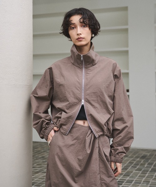 AIC. ブルゾン アウター ドローストリングナイロンブルゾン