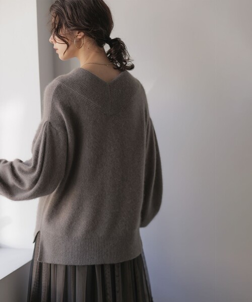 組曲（KUMIKYOKU） ニット セーター フラッフィーファーVネック