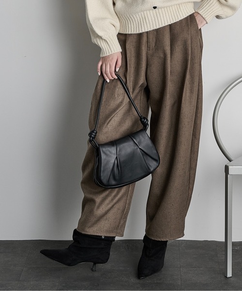 靴/バッグ バッグ ショルダーバッグ THE Yon ショルダーバッグ バッグ タックデザインショルダーバッグ