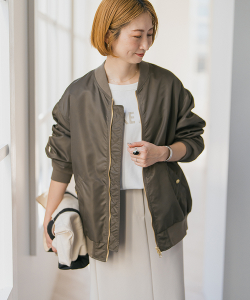 Spick & Span ベージュ ジップアップ ジャケット　サイズ　38 Spick & Span ベージュ ジップアップ ジャケット サイズ 38