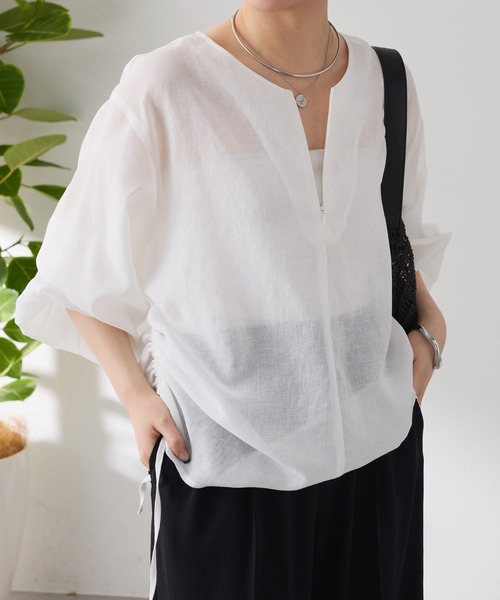 ブラウス シャツ 体型カバー/イージーケア/ネック部分を変更できるジップドロストシアーブラウス/WEB限定 レディースの画像