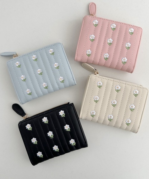 SOLLON. 財布 フラワー刺繍二つ折りミニウォレット レディース