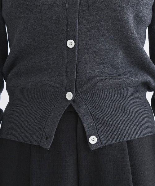 neck slit knit cardigan louren 完売品　新品 neck slit knit cardigan louren 完売品 新品