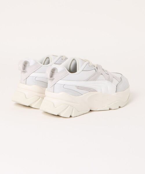 「PUMA」 ローカットスニーカー 22.0cm オフホワイト レディース_画像2